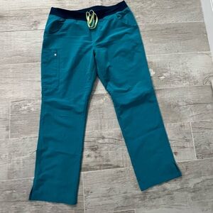 Figs women’s Kade Scrub Pants. Size L. PO 3687. Color Teal.
